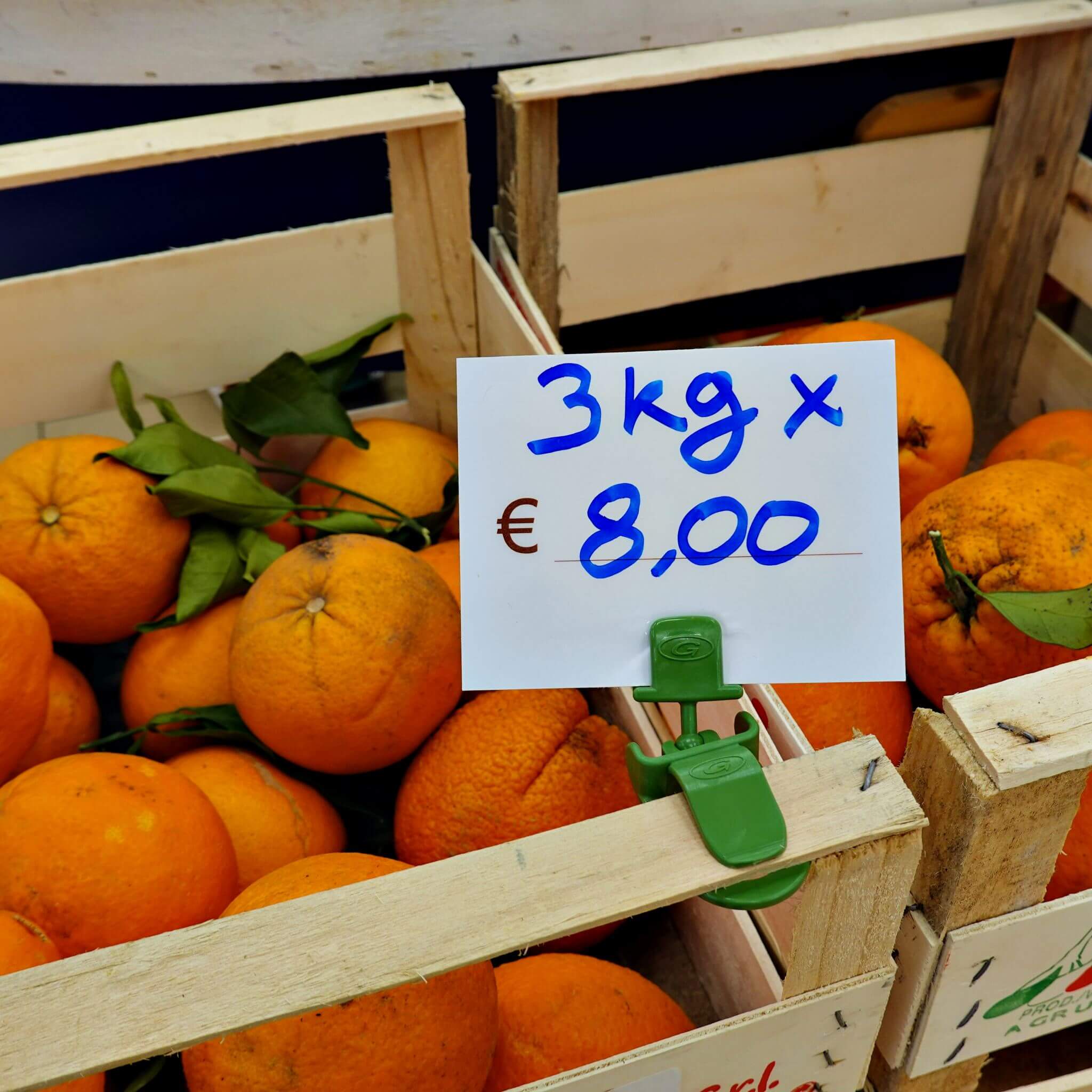 cartellino_prezzo_facile_su_cassetta_ortofrutta