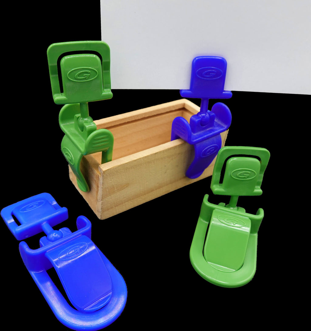 Dettaglio giunto snodato orientabile delle pinze portaprezzo per mantenere il cartellino sempre ben visibile